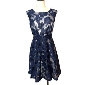 Leslie Fay Lace A-Line Fit Flare Cocktail Dress Womens size 8 Whimsygoth Elegant